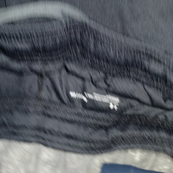 Mens Under Armor Bundle - Picture 5 of 7